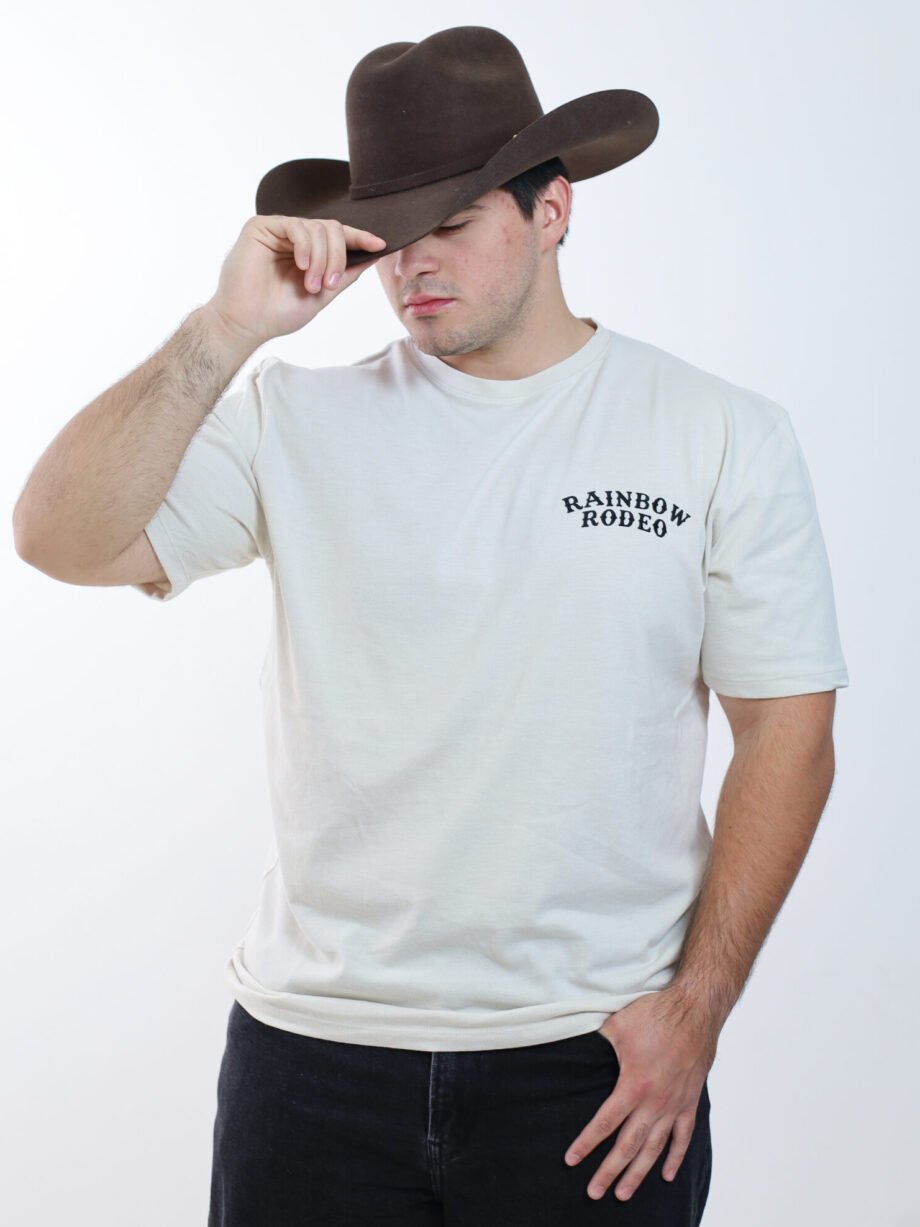PLAYERA "RAINBOW RODEO" PLUS SIZE