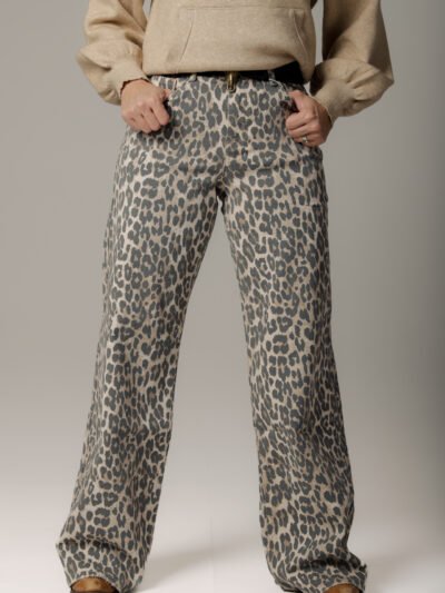 PANTALÓN DE MEZCLILLA ANIMAL PRINT