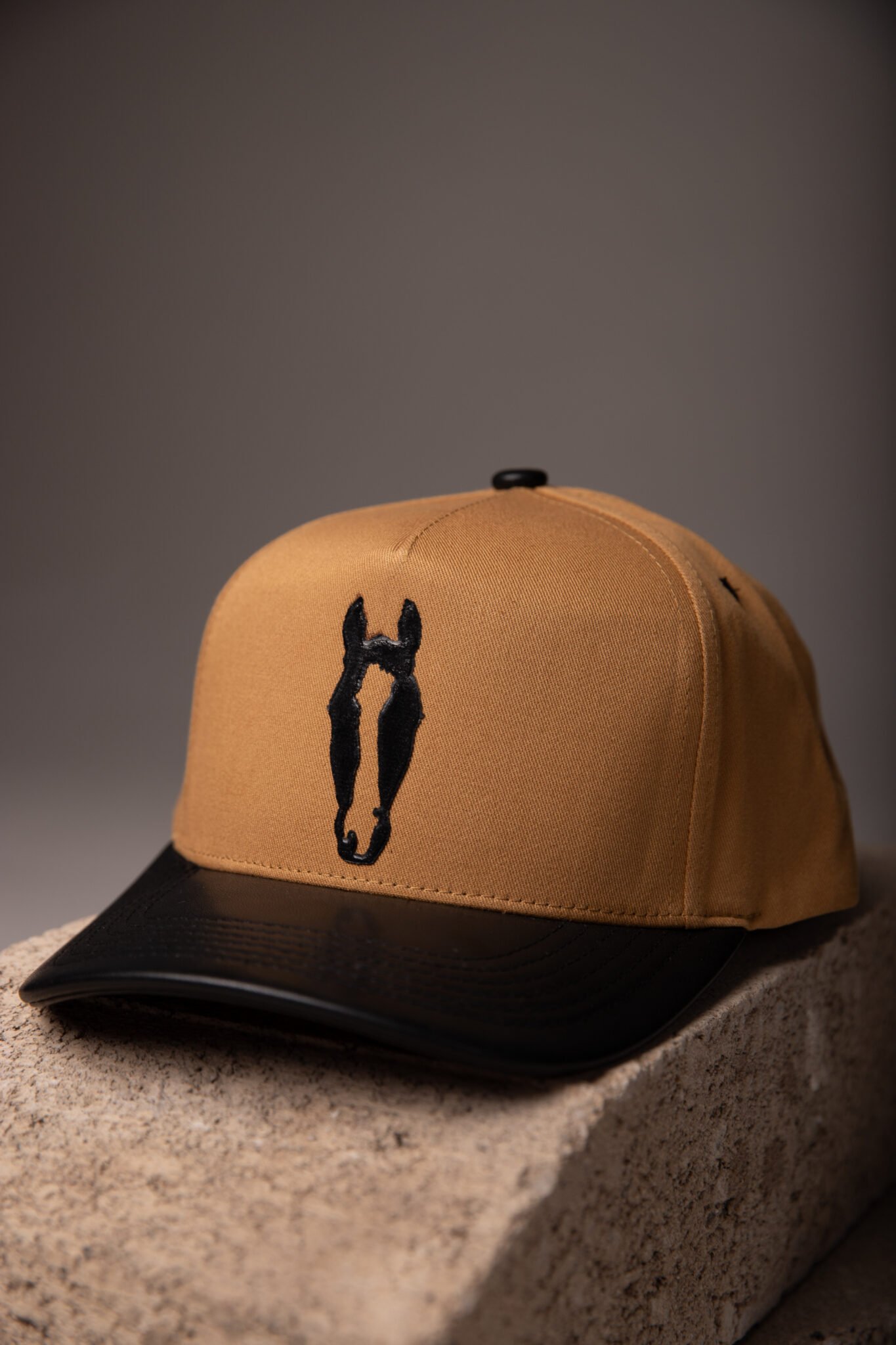 GORRA "CABALLO" - GABARDINA/TIPO PIEL